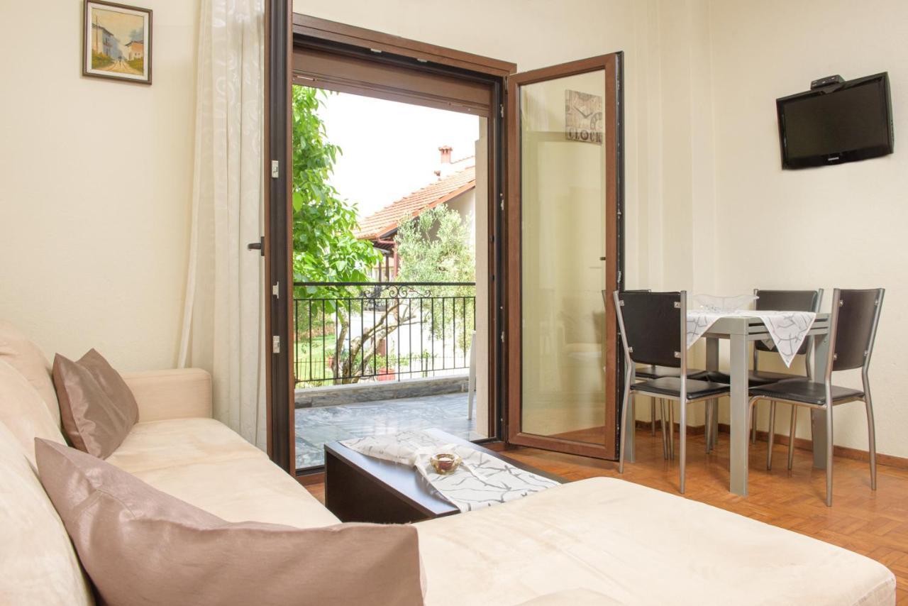 Dili Apartments อิเอริสโซส ภายนอก รูปภาพ